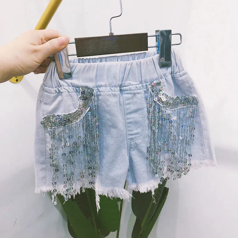 Shorts Été filles shorts bébé denim enfants enfants bas streetwear mode bling argent sequin gland 3 à 9 ans 231007