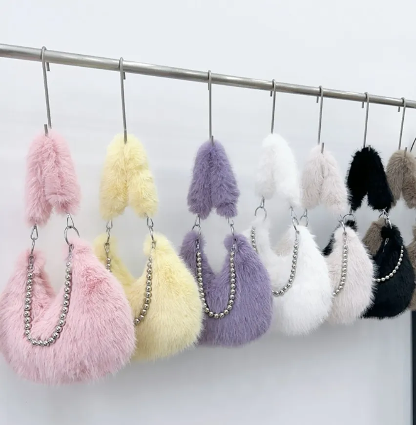 2023 Autumn/Winter New Plush Bag Small Design Imitation Fox Hair Underarm Bag Pearl Chain Single Shoulder Bag Plush Bag camel Colour