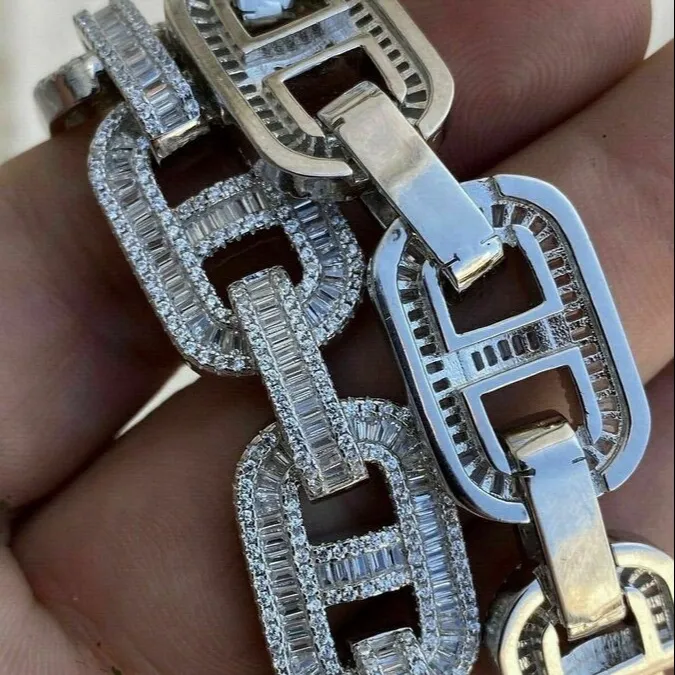 Baguette Diamond Mariner Link Chain Necklace For Men And Women_voghion.com