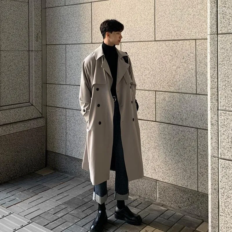 Męskie okopy płaszcze płaszcza sprężyna i jesień w stylu koreański luźny trend przystojny kolano w długiej kurtce ubrania mężczyzn