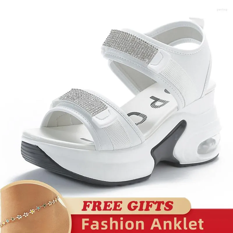 Klädskor strass 8cm 2023 äkta läder sandaler kvinnor hiss bekväm mode sommarplattform kil damer hakloop