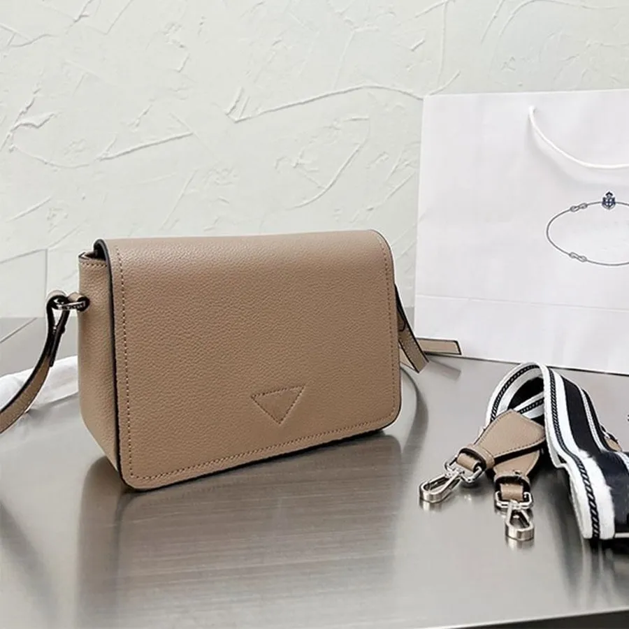 Crossbody Postman Saffiano Bagsbag Handbags Purse Flap Bags Women Plain Wallets Removable Wide Shoulder Strap Triangle Pattern Magnetic Buckle Fashion Handbag