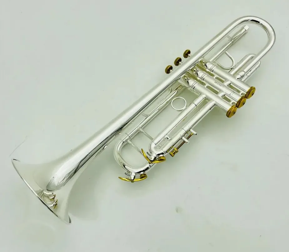 YTR-8335GS av hög kvalitet BB Trumpet BB Tune Sliver Plated Professional mässingsinstrument med tillbehör Fell gratis frakt