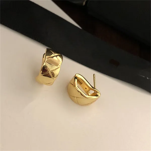 Pendiente de diseñador Moda Charm Stud Letra C Mujeres Pendientes de aro Joyería Ohrringe Mujer CCity Borla Orecchini 54575