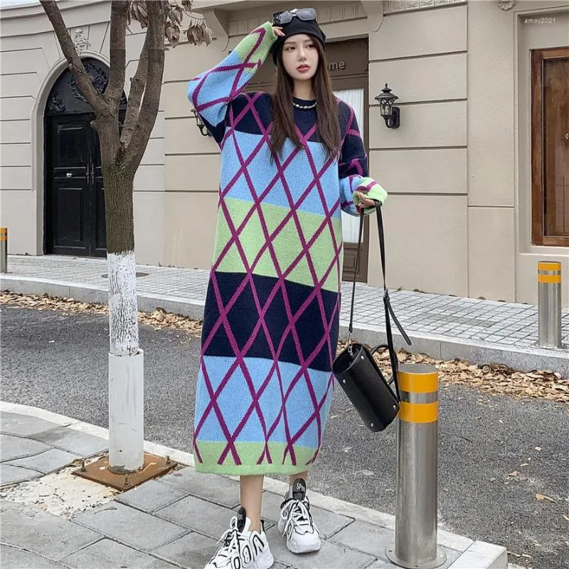 Robe pull streetwear store
