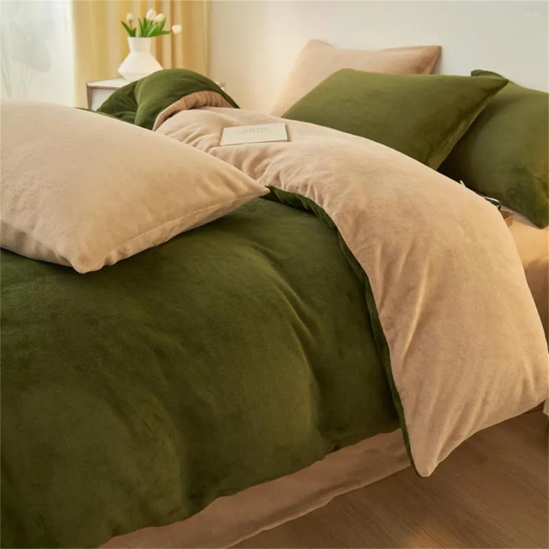 Conjuntos de cama Flanela Fleece Duvet Capa para Cama Dupla Cor Sólida Veludo Cobertor Quente Inverno King Consolador