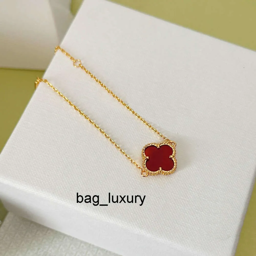 fashion luxury Leaf Clover Chain 4Four Designer Bracelet Brand Jewelry New Style Bracelet Luxury Letter Bracelet Party Wedding Copper Multicolour Jewelry 1920cm W