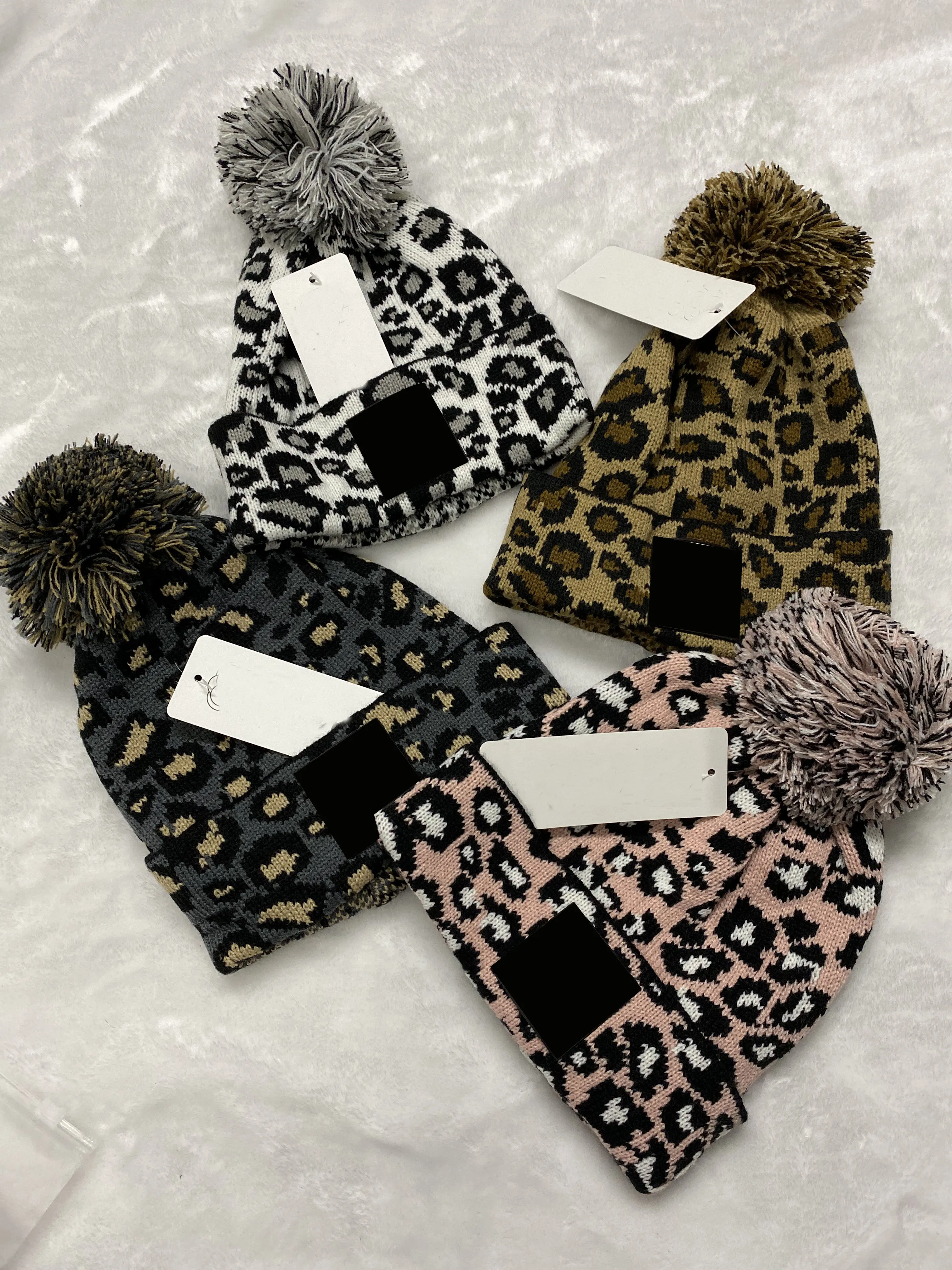 5pcs winter man fashion hat beanie woman novelty tie dyeing hats grey spring man tie-dye Winter warm hat caps pink casual beanie multicolor Leopard print