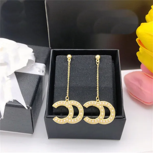 Designer boucle d'oreille mode charme Stud C lettre femmes cerceau boucle d'oreille bijoux Ohrringe femme CCity gland Orecchini 564567