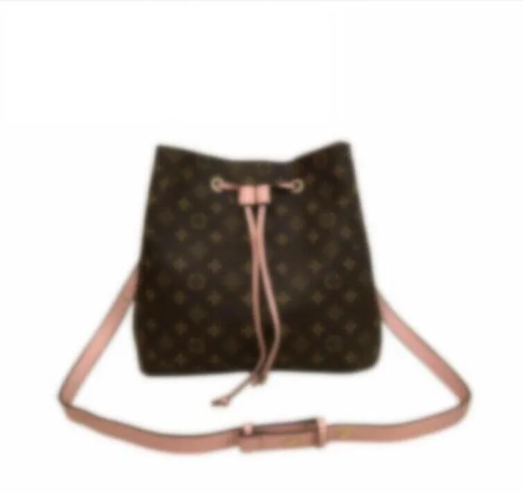 Designer axelväskor lyx för kvinnor läder tygsäck satchel cross body handväskor kopplingspåsar enkelväska 010