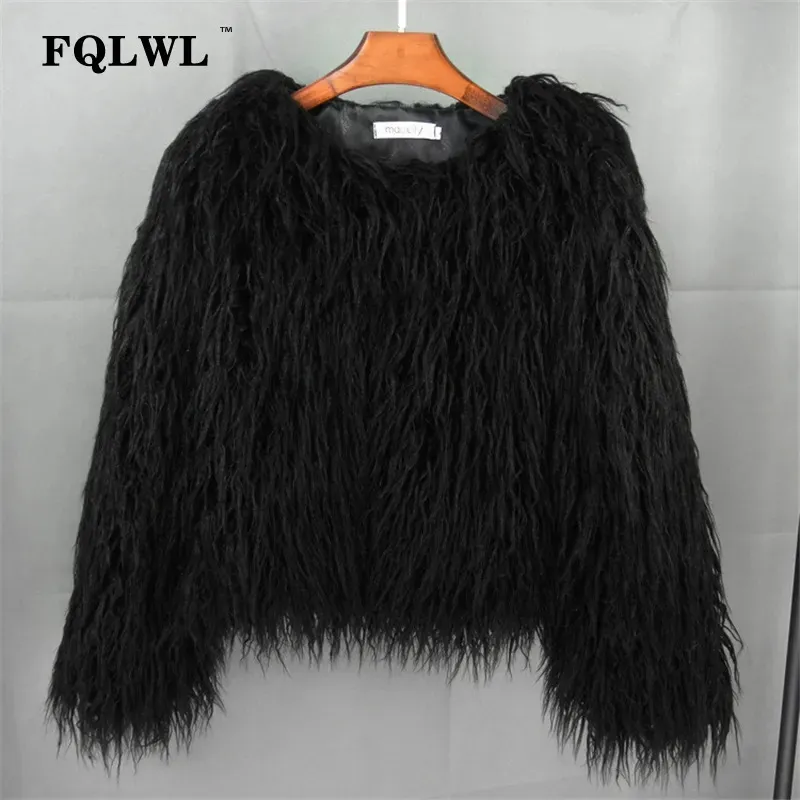 Women's Fur Faux Fur FQLWL Colorful Warm Faux Women Fur Coat Loose Black White Pink Plush Coat Female Jacket Fur Autumn Winter Shaggy Outerwear 231007