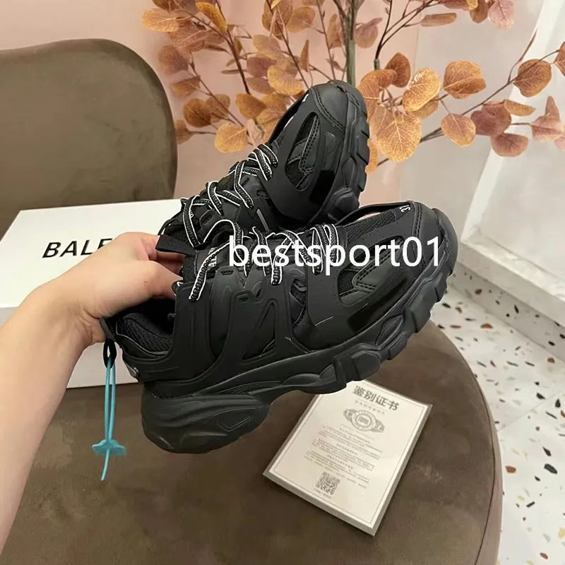 2023 Dirty Dad Schuhe Triple S Track Trainer Neue Mode Clunky Männer und Frauen Designer Schwarz Orange Damen Walking Paris Schuhgröße 35-45 L33