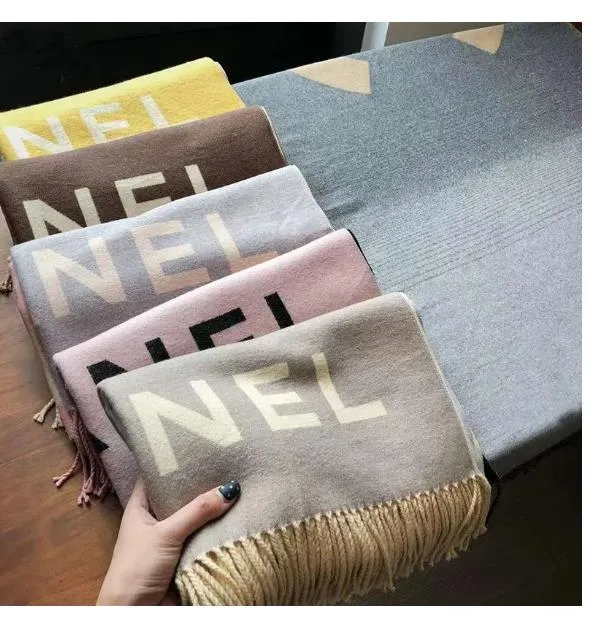 Designer winter Poncho Shawl Cashmere C Scarf for Women Men Fashion Soft Letter Pashmina Wraps Thick Warm Female Blanket gift