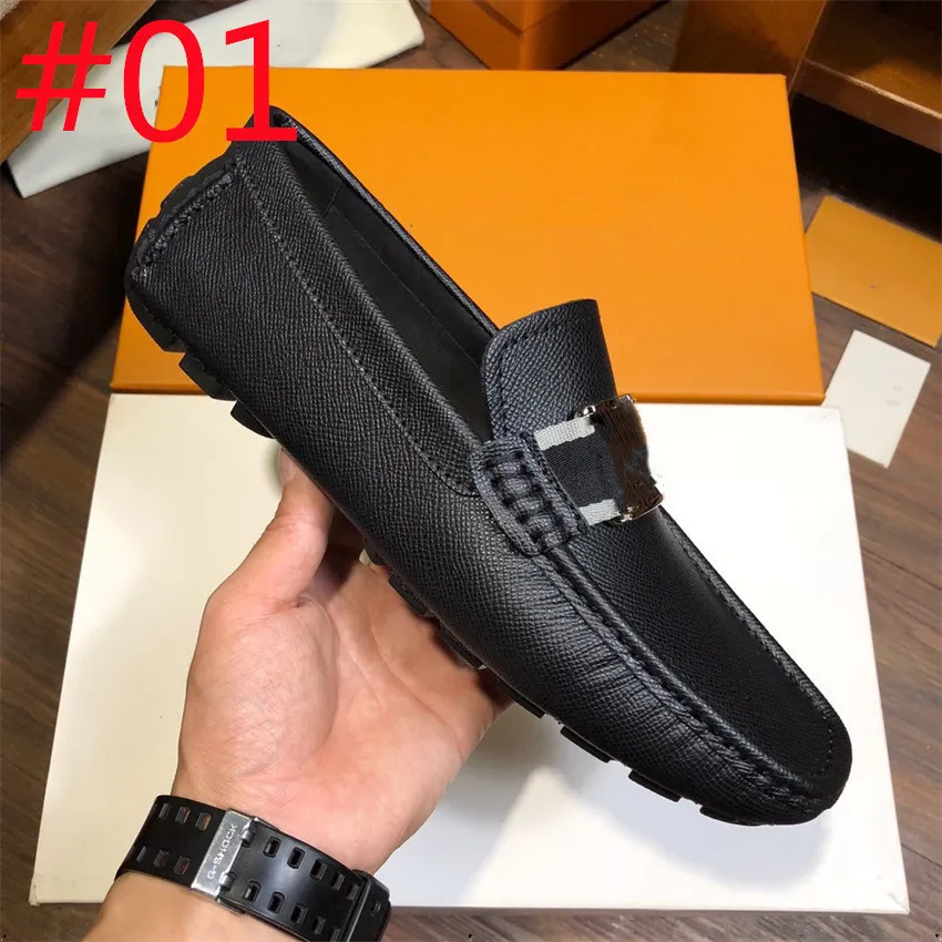 20 Mocassini firmati nuovi modelli Scarpe da uomo Tinta unita Moda Business Casual Festa di nozze Scarpe classiche in metallo con motivo coccodrillo