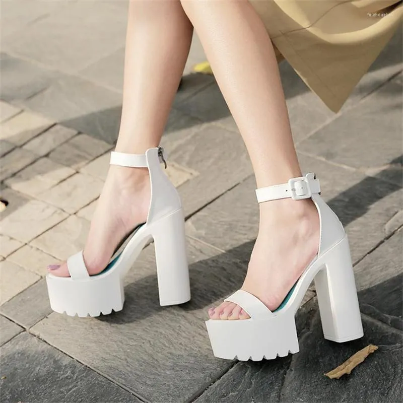 Sandalen Grote Maat 34-43 Super Hoge Hakken 14 Cm Romeinse Vrouwen 2023 Zomer Pu Leer Platform Dames Casual dikke Hak Gesp Schoenen