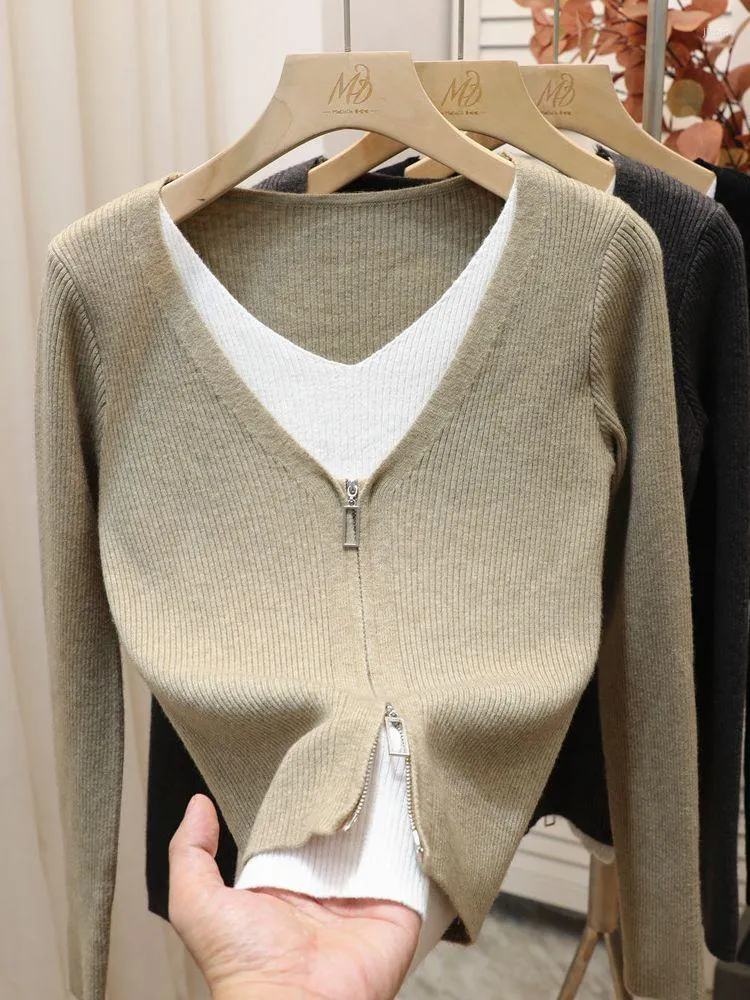 thumbnail image 2 of Women's Short Sleeve V-Neck Cable Knit Sweater - Casual Summer Pullover Top (100% Acrylic) 2 of 11