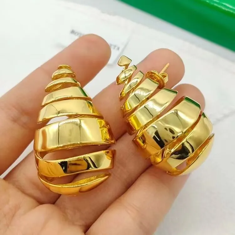 Klassischer süßer Ohrring 18K Gold Silber Ohrringe Designerschmuck für Frauen Ohrstecker Luxus Edelstahl Ohrring für Mädchen Geschenke Accessoires