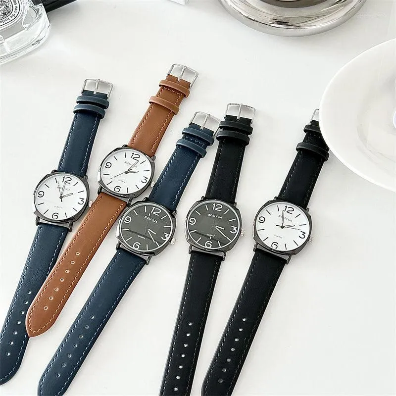 Montres-bracelets 2023 Hommes Casual Sport Montres PU Cuir Bande Quartz Montre Numéro Cadran Liquidation Vente Drop