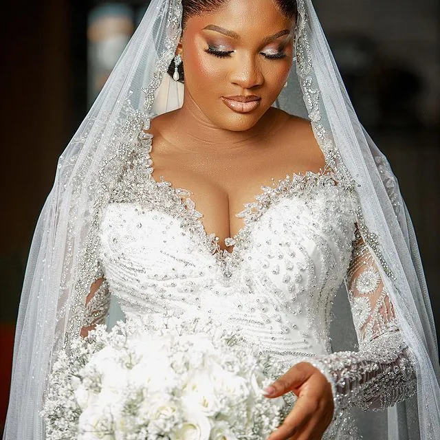 2023 Oct Arabic Aso Ebi Plus Size White Mermaid Luxurious Wedding Dress Beaded Crystals Lace Bridal Gowns Dresses ZJ404