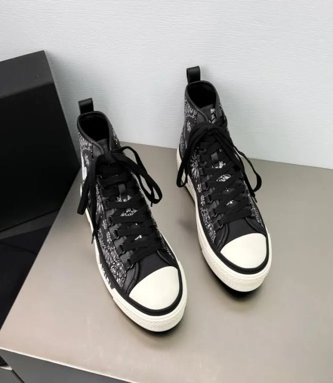 2023 Ny högkvalitativ herrdesigner Sneakers Shoes Tops Herr Designer Shoes Sneakers Trainers EU Storlek 38464658098