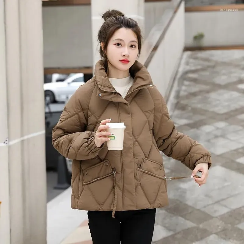 Trench da donna Cappotto coreano con colletto alla coreana Piumino imbottito da donna 2024 Parka invernale Moda Cappotto di cotone caldo spesso Capispalla allentato femminile