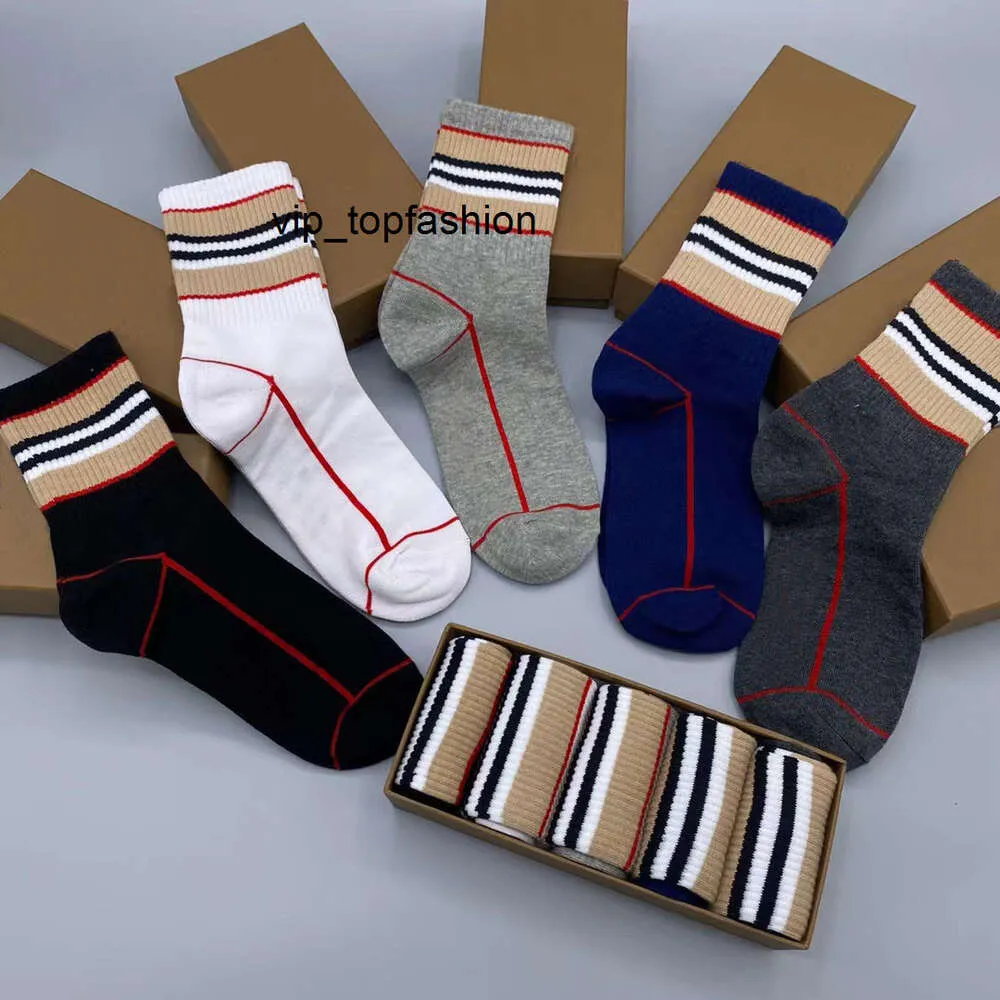 Дизайнерские роскошные дизайнерские мужские носки, хлопковые длинные носки, мужские повседневные клетчатые спортивные нижнее белье, 5 пар в упаковке
