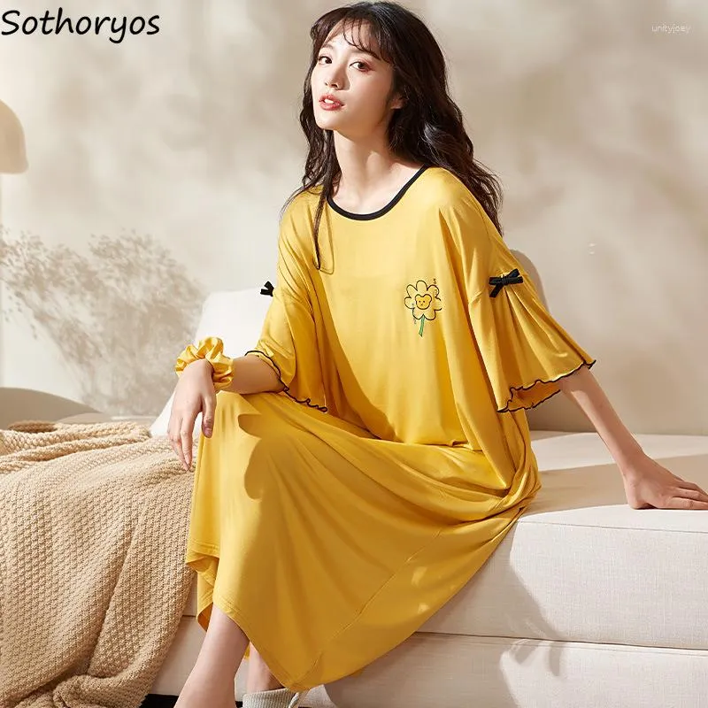 Kvinnors sömnkläder nattklänningar kvinnor kort ärm nattklänning tryck söt lös mittkalvlängd sommar avslappnad koreansk modal komfort spets