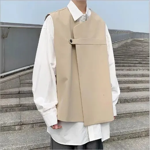 Mens Fashion Tooling Vest Men Streetwear Cargo Vest Hip Hop Sleeveless Jacket punk hip hop sleeveless jacket man Korean style