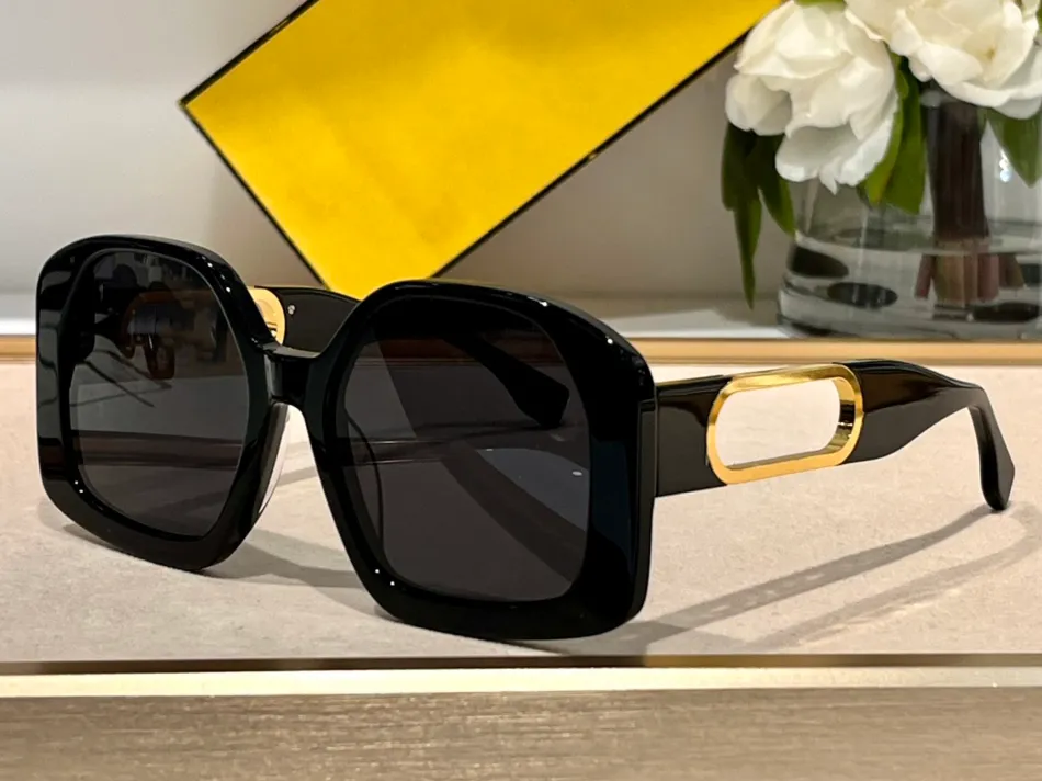 Solglasögon för män och kvinnor designers lyx 40048 mode catwalk stil anti-ultraviolet uv400 skyddsglasögon retro glasögon acetat oval full ram slumpmässig låda