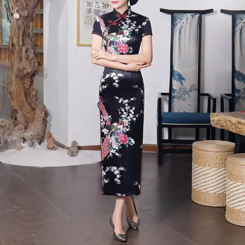 Vêtements ethniques Femmes Robe Chinois National Style Floral Print Col Stand Manches courtes High Side Split Noeud Boutons Cheongsam