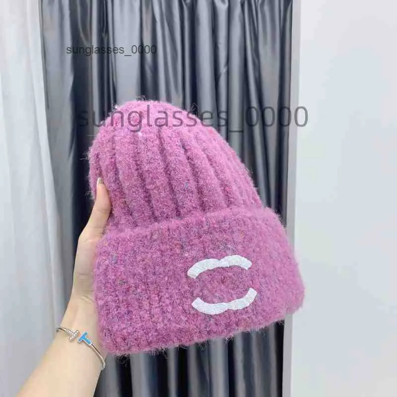 and woman 8 Colors New CH Knitted Hat Autumn Winter Man Gentle Series Super Versatile Unisex AVOL