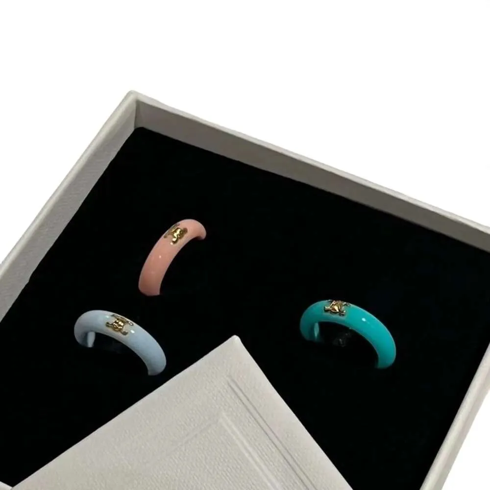 リングClne Designer Luxury Fashion Women Colorful Lesin Tricolor Ring for Women's Advanced Sense Indexpeny Coloress Ring