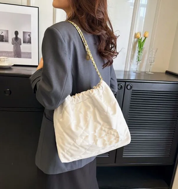 Mirror Quality Luxury designers bag Bucket Bags handbag 32cm shopping bag Leather Tote Black white pink Purse Womens Gold Chain Shoulder Bag