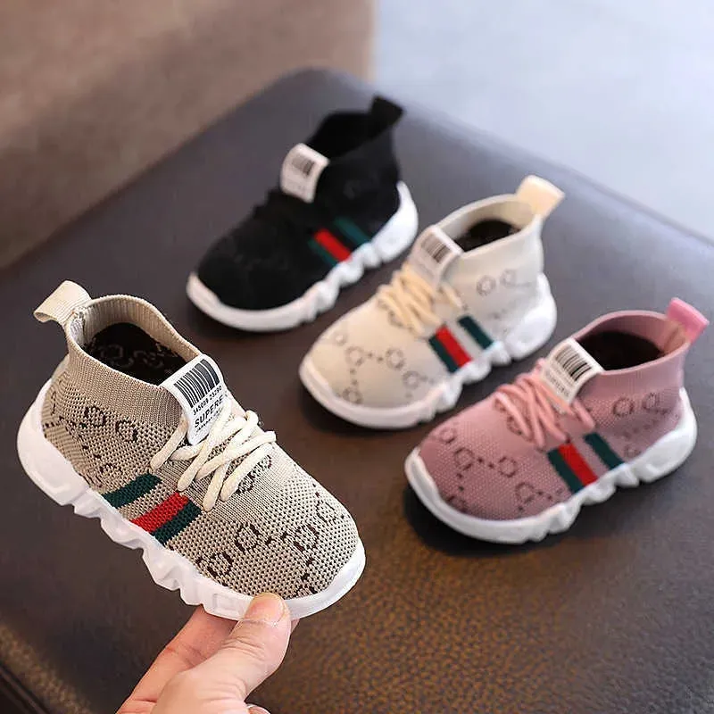 Partihandel barnskor antislip mjuk botten baby sneaker casual platta sneakers skor barn storlek flickor pojkar sportskor