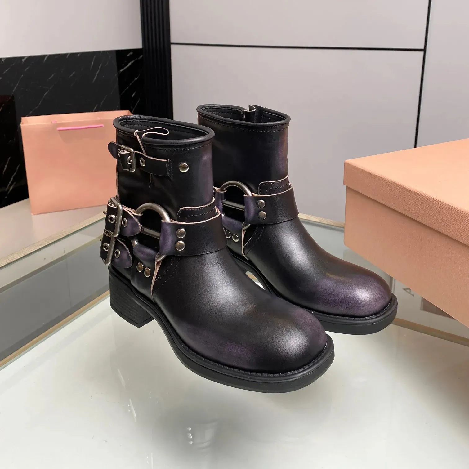 Price shoes 2020 botas hot sale