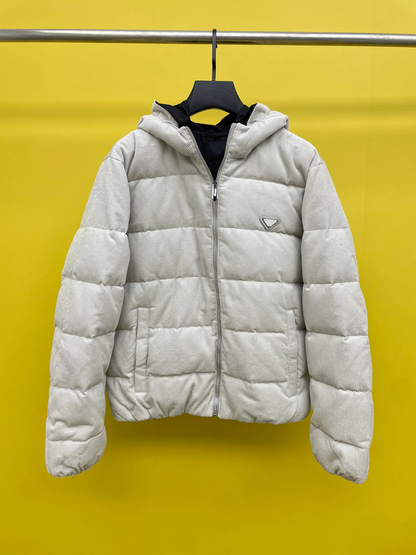 Neue Winter-Herren-Daunenjacke, hochwertiger Cord-Outdoor-Thermomantel, US-Größe, Luxus-Marken-Designer-Jacke