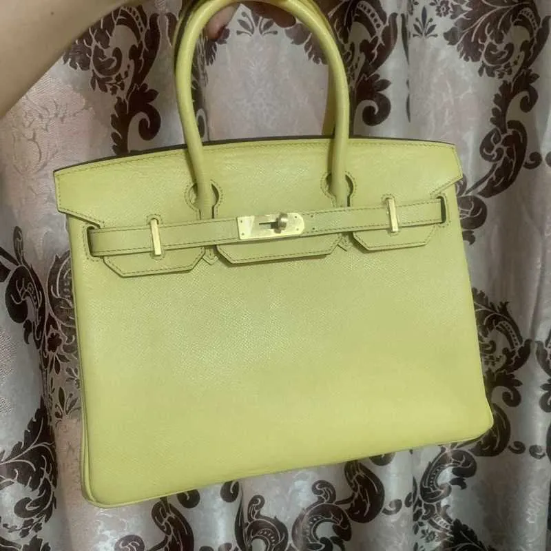 One Handbag Women Piece of Hardware Is Not Chicken Yellow Inside and Outside Full Leather 28cm