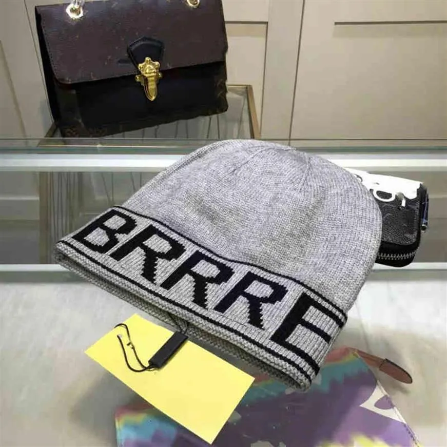 Berretto invernale di design classico per uomo e donna, design alla moda, berretto lavorato a maglia, cappello di lana autunnale, lettera jacquard, unisex, caldo berretto con teschio227J