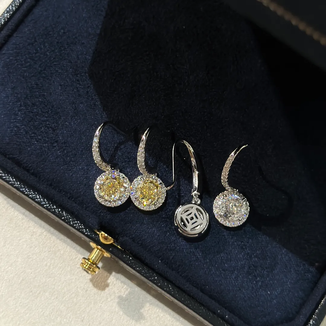 Luxury Stud big gold hoop Earring for lady women orrous girls ear studs set Designer Jewelry earring Valentine's Day Gift engagement for Bride lili 01