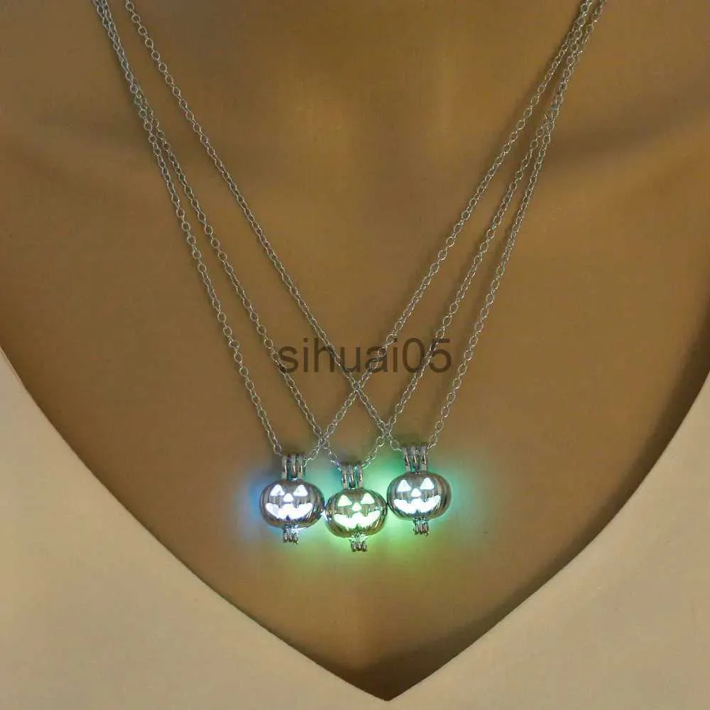 Pendant Necklaces Luminous Glowing In The Dark Necklace Halloween Hollow Glowing Pendant Necklace Pumpkin Lantern Shape Luminous Sliver Necklace x1009