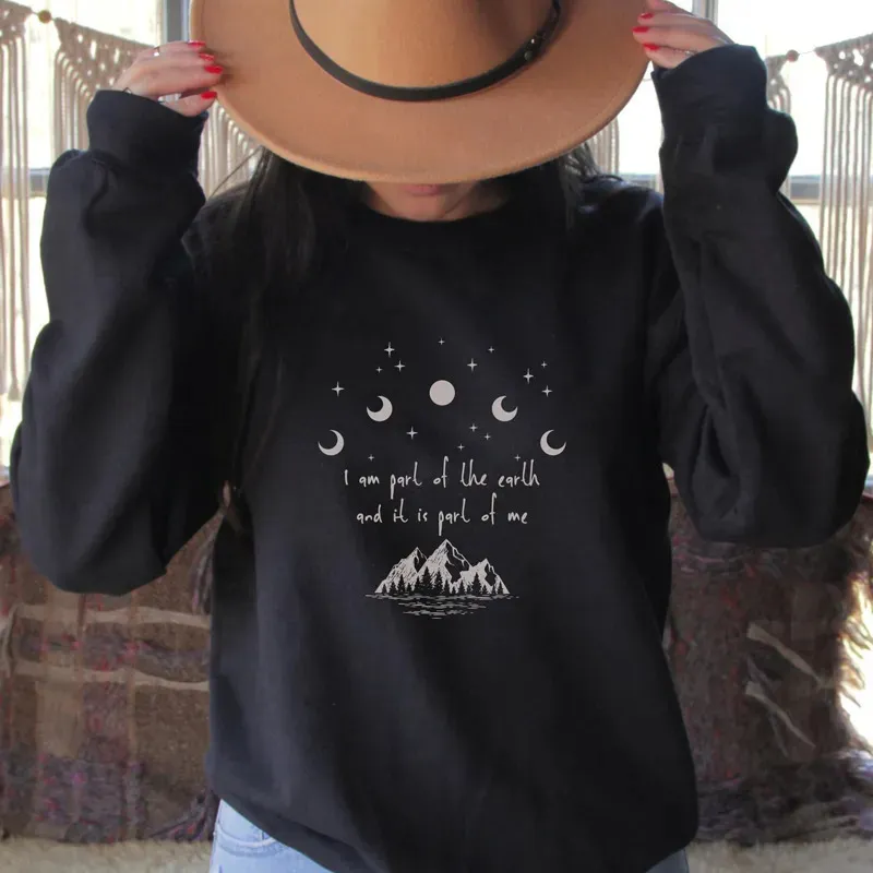 Felpe con cappuccio da donna Felpe I Am Part Of The Earth Felpa Estetica Luna e stelle Natura Amante Pullover Boho Donna Grafica Escursionismo all'aperto 231009