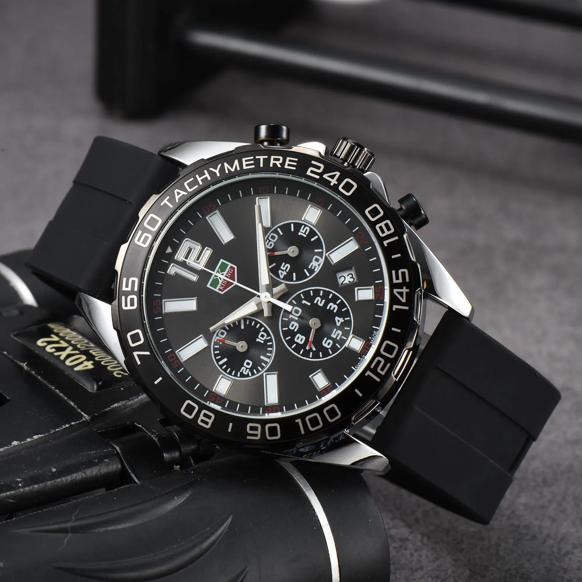 2024 Top Brand Tag Tag Heuerities Series Racing Sports Leisure Fashion Luxury rostfritt stål Strap Automatisk designer rörelse kvarts klockor hög quali