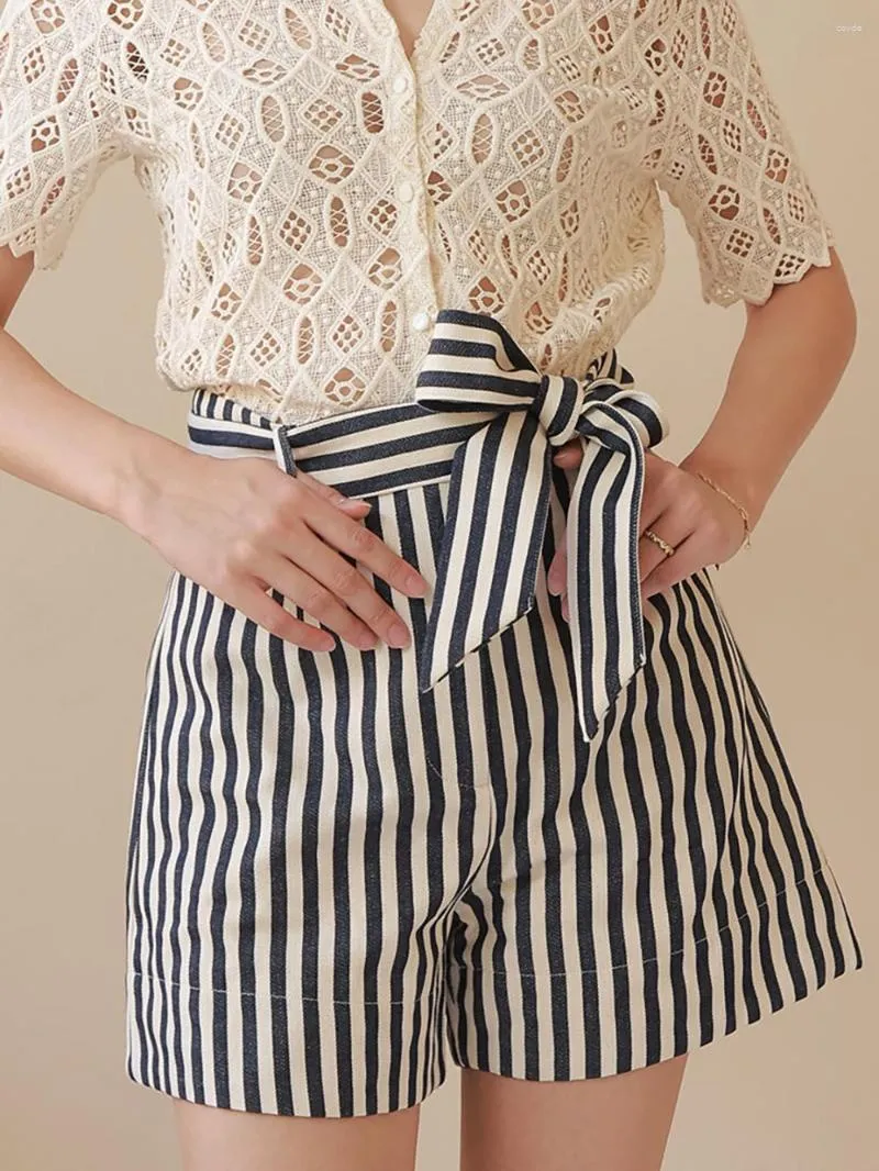 2023 Elegant Mirror Stripe Lace Up Striped Shorts Womens Loose