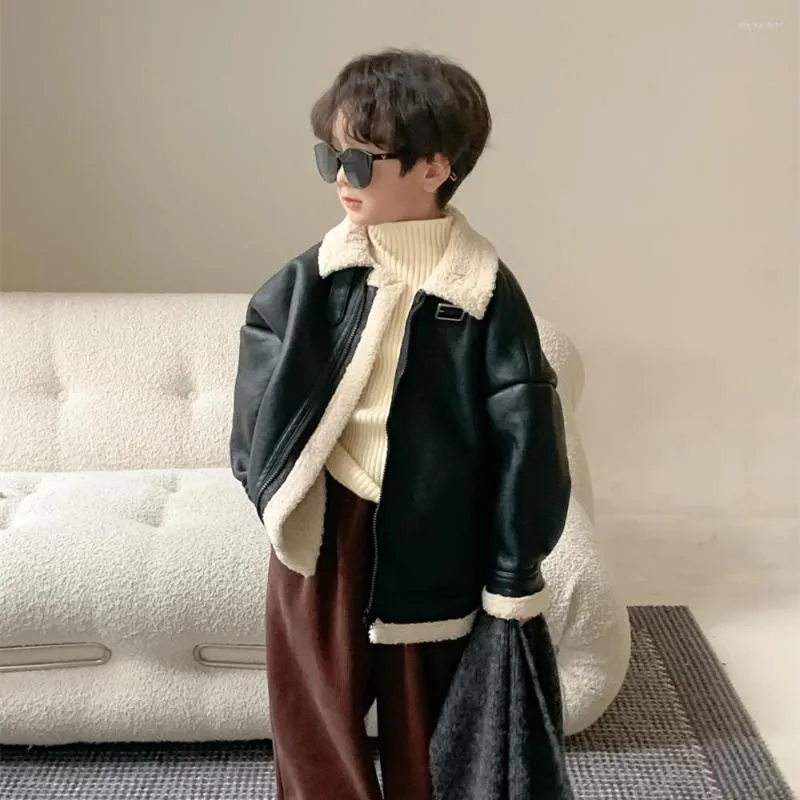 Куртки 2023, зимняя кожаная куртка на меховой подкладке для мальчиков, шерстяное теплое пальто с воротником-стойкой, детская утепленная верхняя одежда на молнии