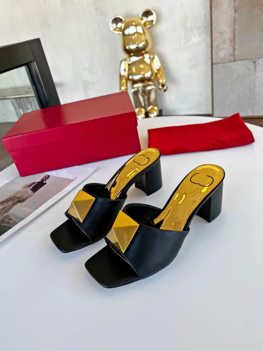 Luxury designer Women High heel slippers Square Open Toe Genuine Leather Rome Flat Shoe Rivet Decor one stud Strap Summer Holiday Sneaker Sandal Woman Slide