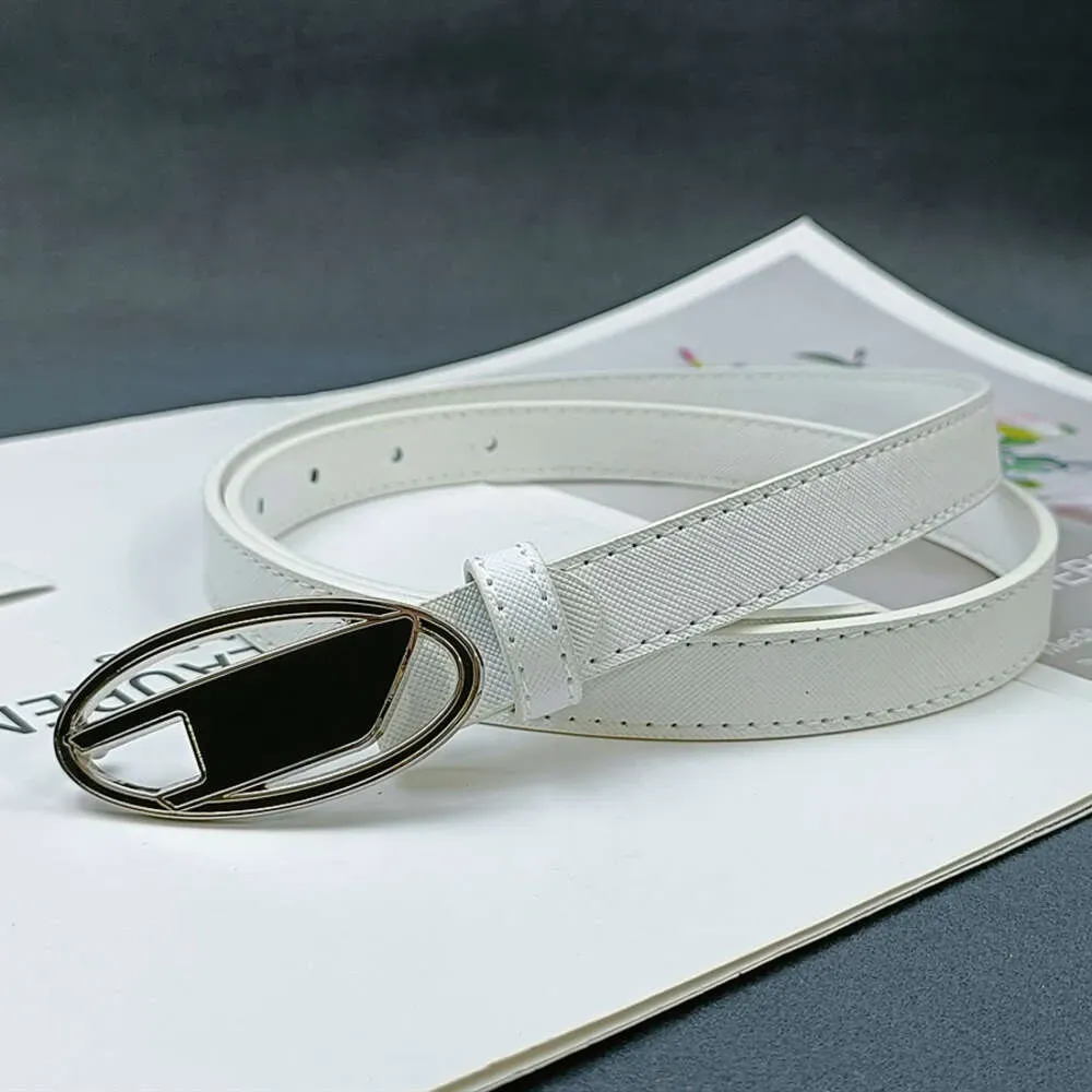 Cintura di design di lusso Cintura in pelle da donna alla moda Cinture con lettere classiche Fibbia liscia Cinture blu Sport casual Larghezza 2 cm Nuovo -6