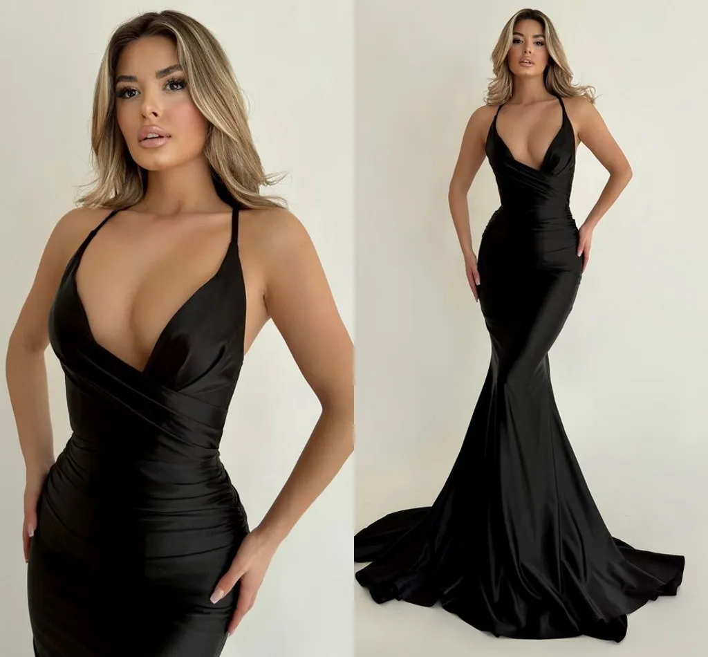 Black Plus Size Mermaid Evening Dresses Long for Women Halter Neck Pleats Birthday Prom Celebrity Pageant Formal Special Occasion Dress Party Gowns Custom Made