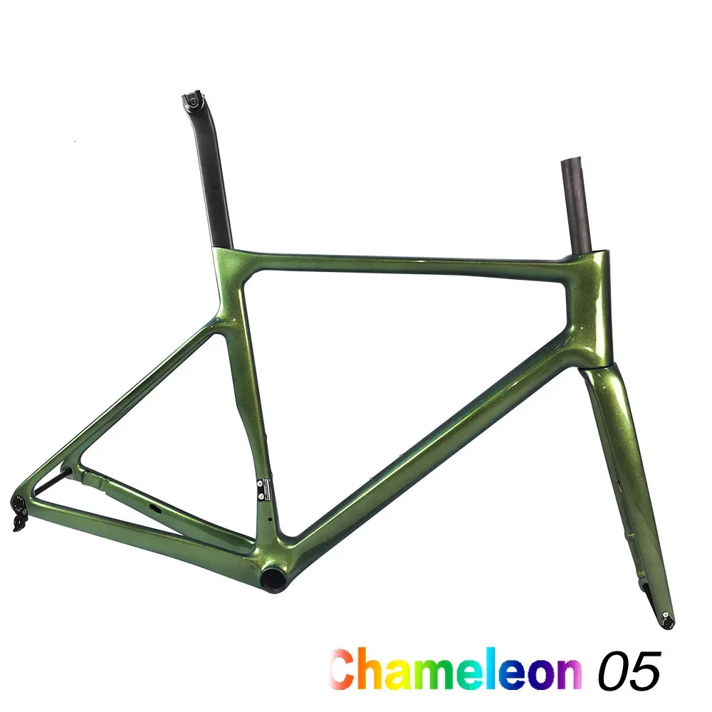 Supports de camion de voiture Airwolf Super léger T1100 cadre de vélo de route en carbone multicolore Max 700 38C pneus vélo d'escalade 231010