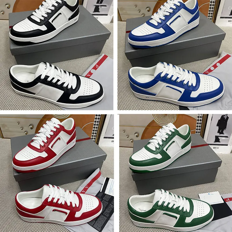 Sneakers casual Downtown in pelle traforata Triangolo in metallo smaltato Scarpe outdoor da uomo e da donna di marca di lusso Deluxe nere e bianche Chiusura con lacci in cotone