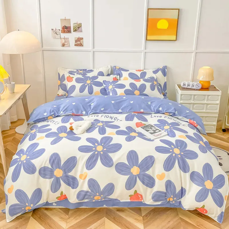 Conjuntos de cama Kuup Morango Conjunto Dupla Folha Macia 34 Pcs Cama Duveta Capa Rainha King Size Consolador Conjuntos para Casa Criança 231009